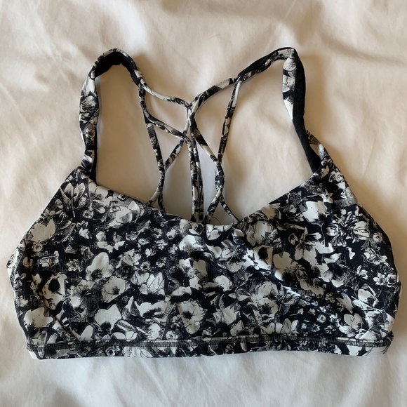 Lululemon Free to be Zen bra - Picture 2 of 3